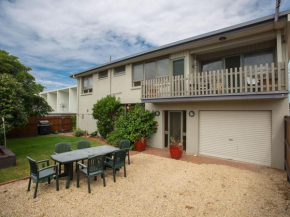 Banksia Seven